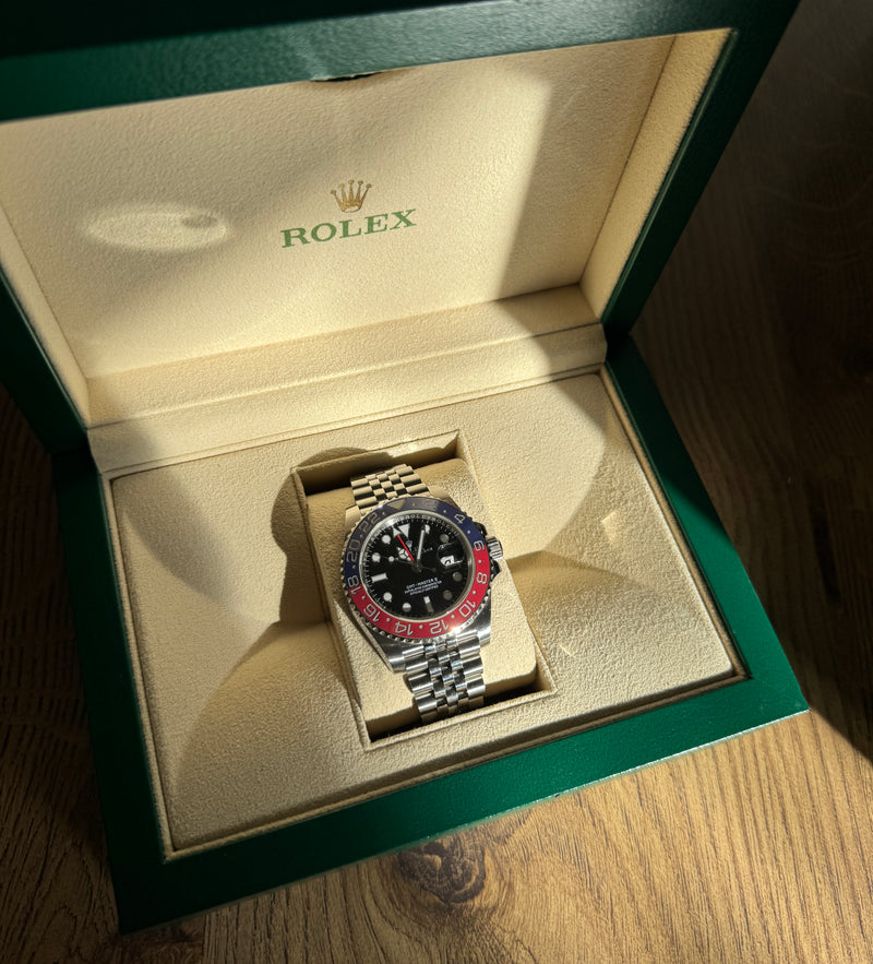 Rolex GMT "Pepsi"
